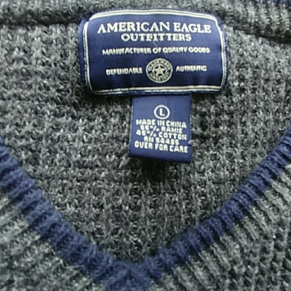American Eagle Outfitters Men's Sweater - Picture 5 of 5